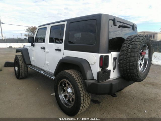 Photo 2 VIN: 1C4BJWDG0EL233317 - JEEP WRANGLER UNLIMITED 