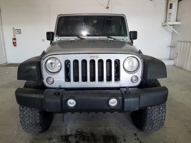 Photo 4 VIN: 1C4BJWDG0FL729929 - JEEP WRANGLER U 