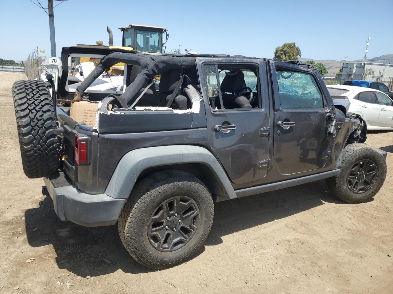 Photo 2 VIN: 1C4BJWDG0GL258317 - JEEP WRANGLER 