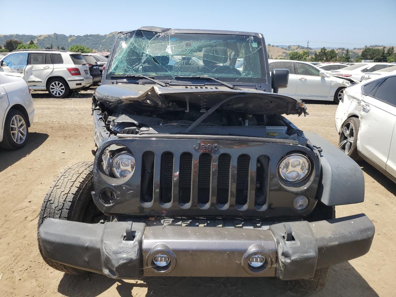 Photo 4 VIN: 1C4BJWDG0GL258317 - JEEP WRANGLER 