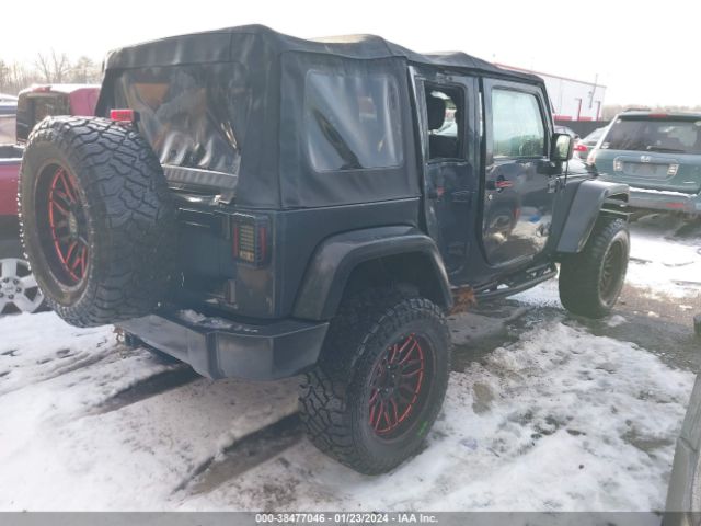 Photo 3 VIN: 1C4BJWDG0HL673543 - JEEP WRANGLER UNLIMITED 