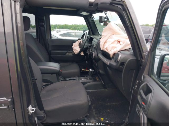 Photo 4 VIN: 1C4BJWDG0JL931629 - JEEP WRANGLER JK 