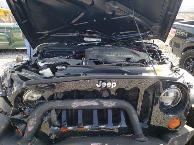 Photo 6 VIN: 1C4BJWDG1CL257977 - JEEP WRANGLER U 