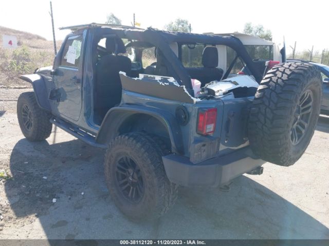 Photo 2 VIN: 1C4BJWDG1FL547009 - JEEP WRANGLER UNLIMITED 