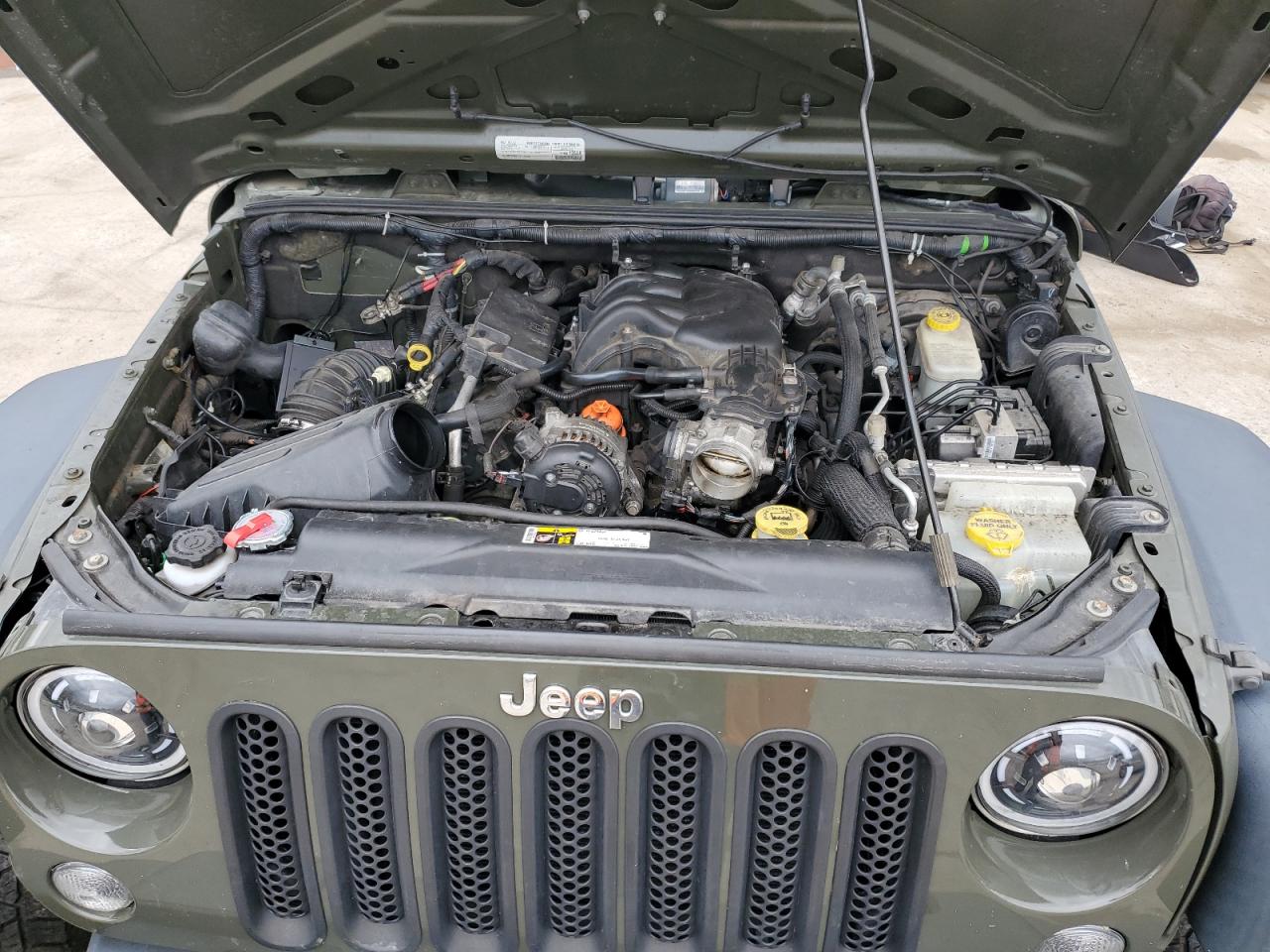 Photo 11 VIN: 1C4BJWDG1FL764351 - JEEP WRANGLER 