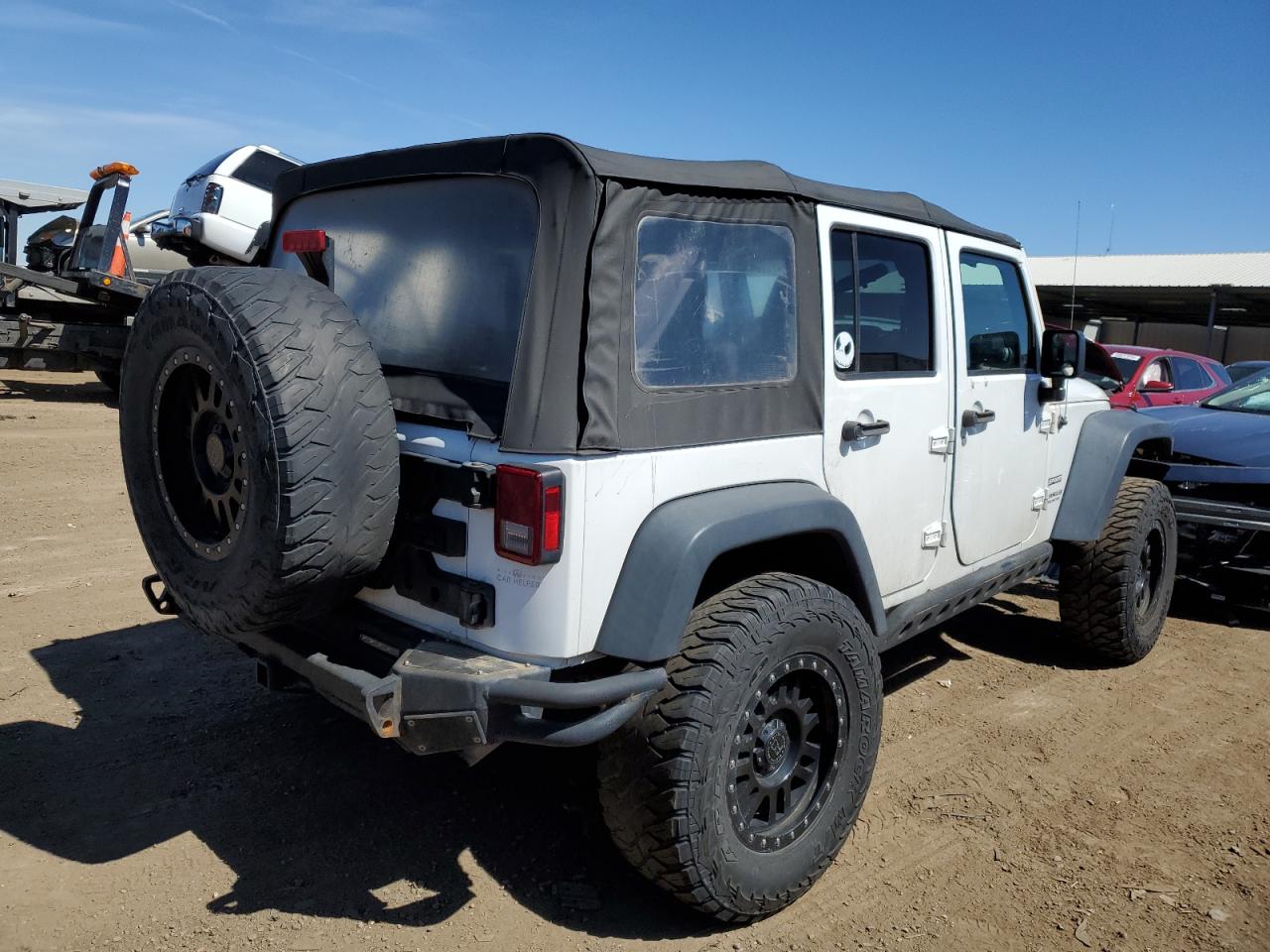 Photo 2 VIN: 1C4BJWDG1GL125856 - JEEP WRANGLER 