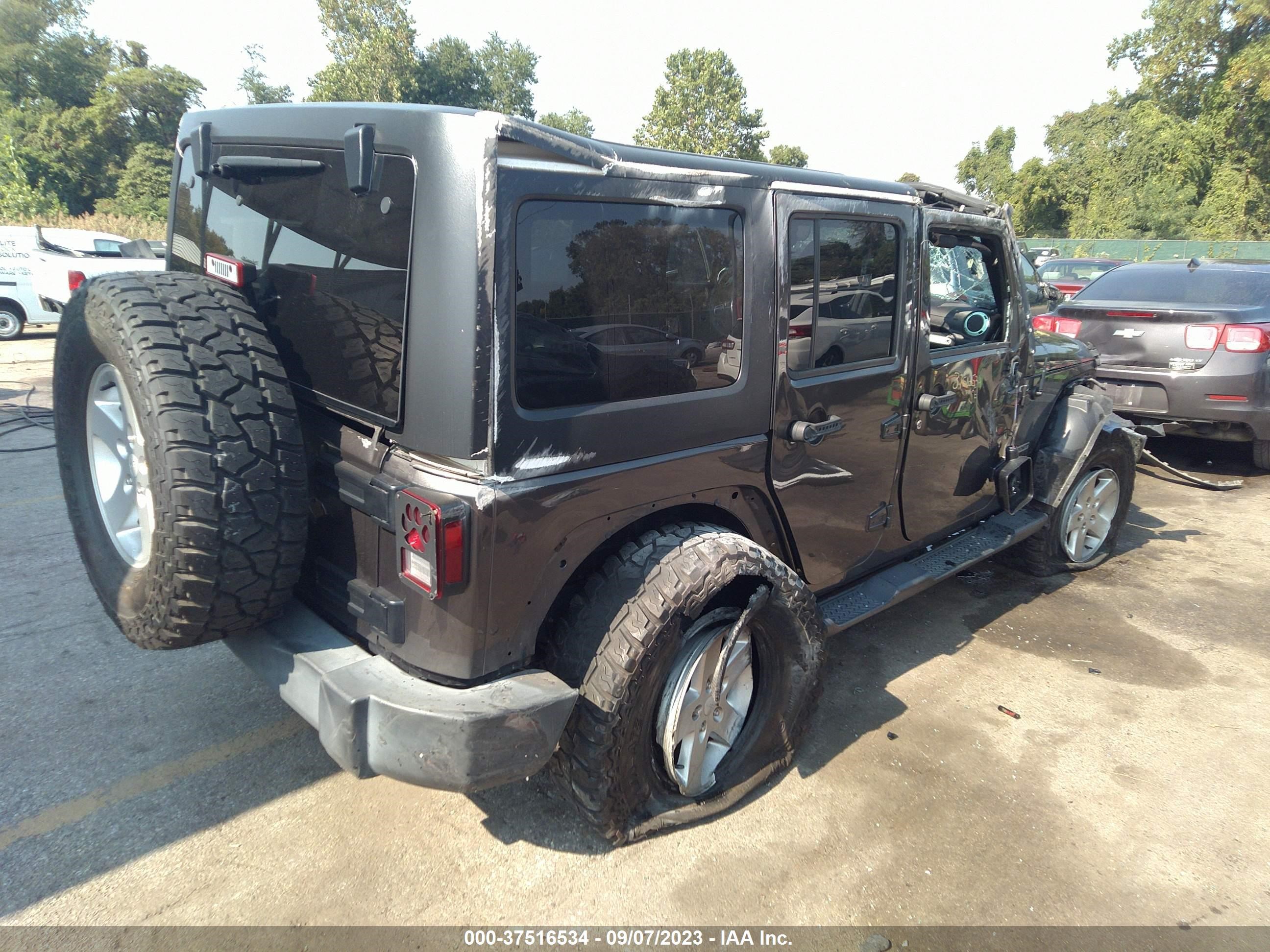 Photo 3 VIN: 1C4BJWDG1HL632242 - JEEP WRANGLER 