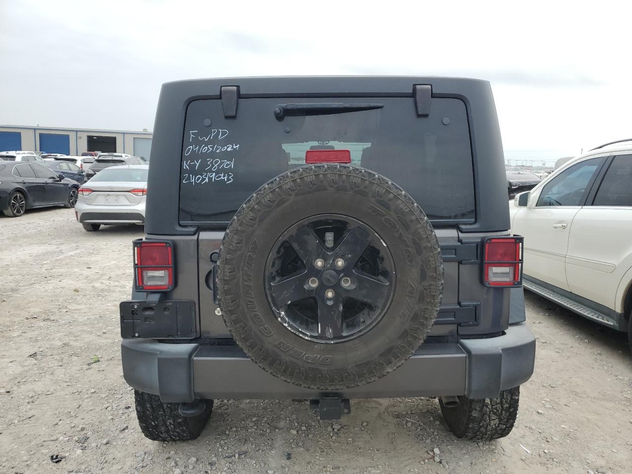 Photo 5 VIN: 1C4BJWDG1HL695731 - JEEP WRANGLER 