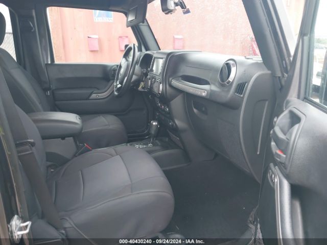 Photo 4 VIN: 1C4BJWDG1JL932014 - JEEP WRANGLER JK 