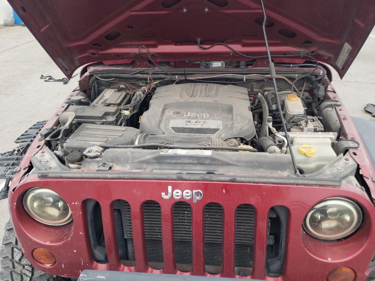 Photo 11 VIN: 1C4BJWDG2CL139324 - JEEP WRANGLER 