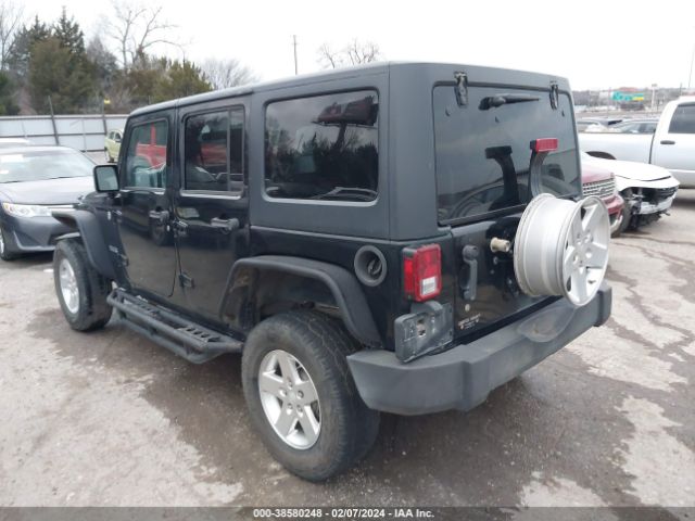 Photo 2 VIN: 1C4BJWDG2CL201109 - JEEP WRANGLER UNLIMITED 