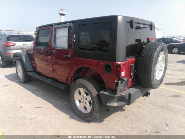 Photo 2 VIN: 1C4BJWDG2DL511780 - JEEP WRANGLER UNLIMITED 