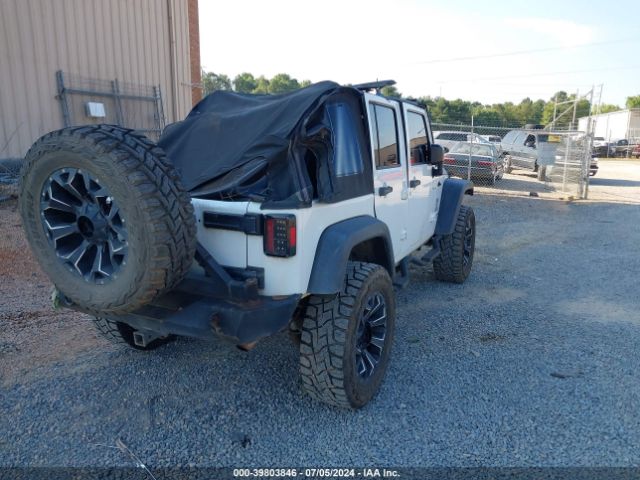 Photo 3 VIN: 1C4BJWDG2FL580598 - JEEP WRANGLER 