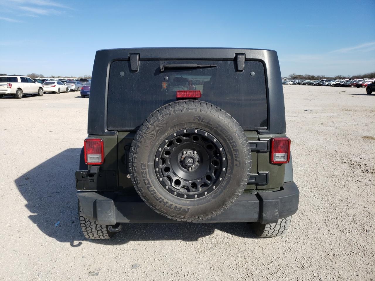 Photo 5 VIN: 1C4BJWDG2FL613857 - JEEP WRANGLER 