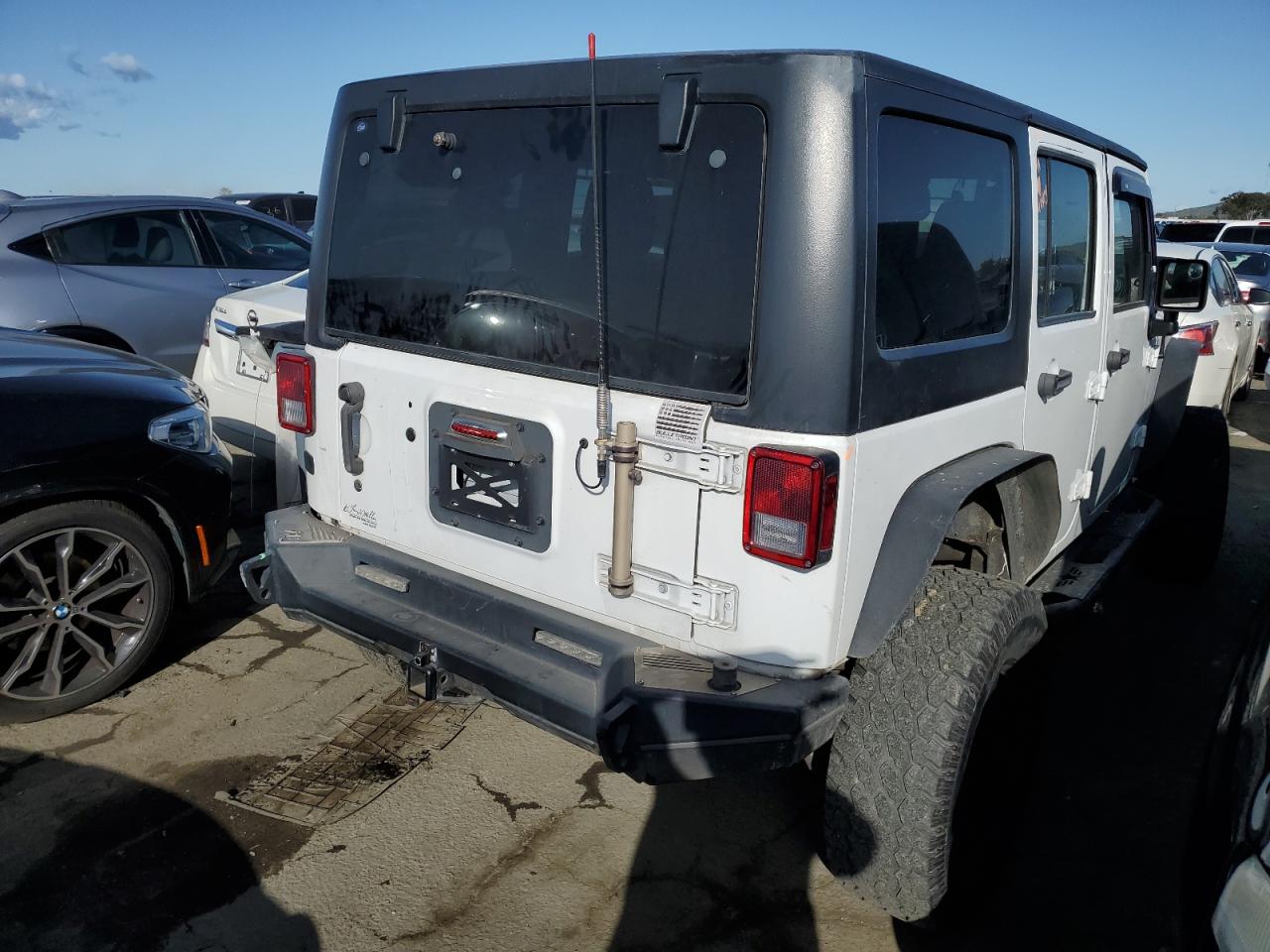 Photo 2 VIN: 1C4BJWDG2GL179408 - JEEP WRANGLER 