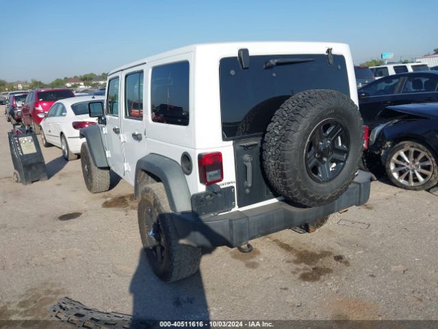 Photo 2 VIN: 1C4BJWDG2GL322602 - JEEP WRANGLER 