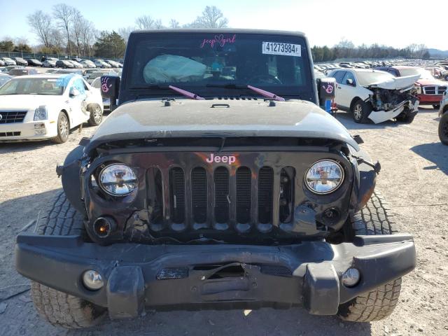 Photo 4 VIN: 1C4BJWDG2HL553775 - JEEP WRANGLER 