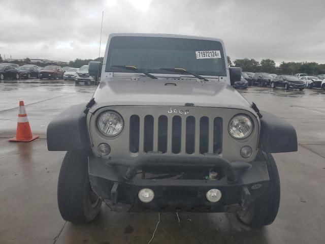 Photo 4 VIN: 1C4BJWDG2HL589384 - JEEP WRANGLER U 