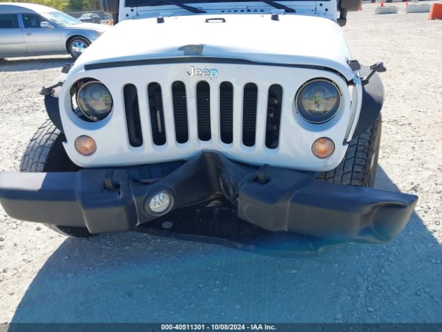 Photo 5 VIN: 1C4BJWDG2HL663855 - JEEP WRANGLER 