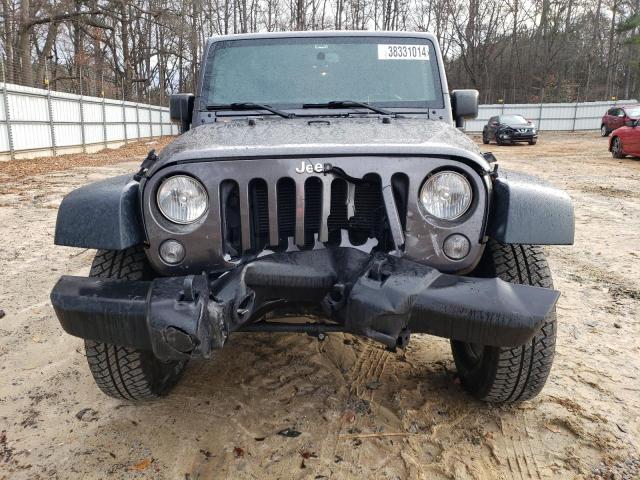 Photo 4 VIN: 1C4BJWDG2JL810830 - JEEP WRANGLER 