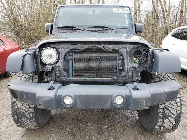 Photo 4 VIN: 1C4BJWDG2JL813856 - JEEP WRANGLER 