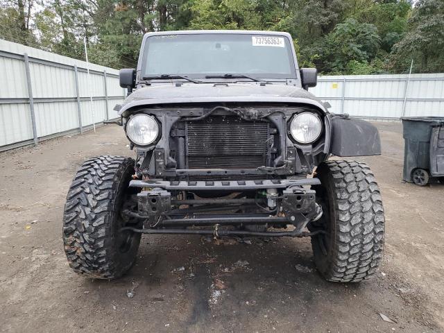 Photo 4 VIN: 1C4BJWDG2JL848560 - JEEP WRANGLER 