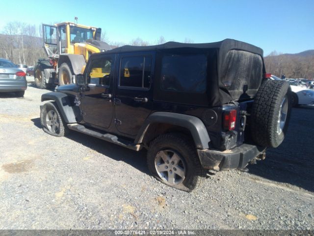 Photo 2 VIN: 1C4BJWDG3DL568909 - JEEP WRANGLER UNLIMITED 