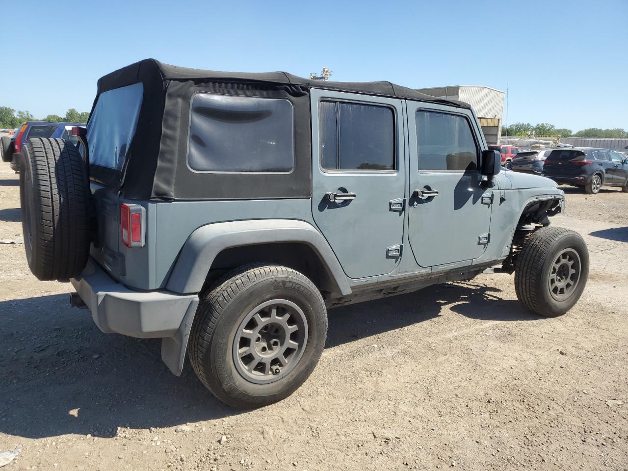 Photo 2 VIN: 1C4BJWDG3FL588354 - JEEP WRANGLER 