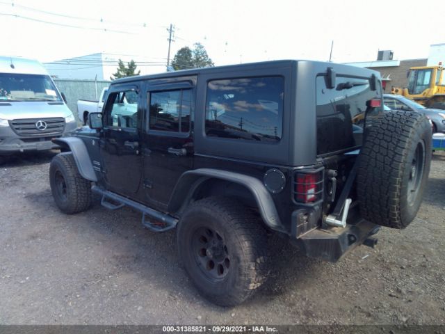 Photo 2 VIN: 1C4BJWDG3GL323676 - JEEP WRANGLER UNLIMITED 