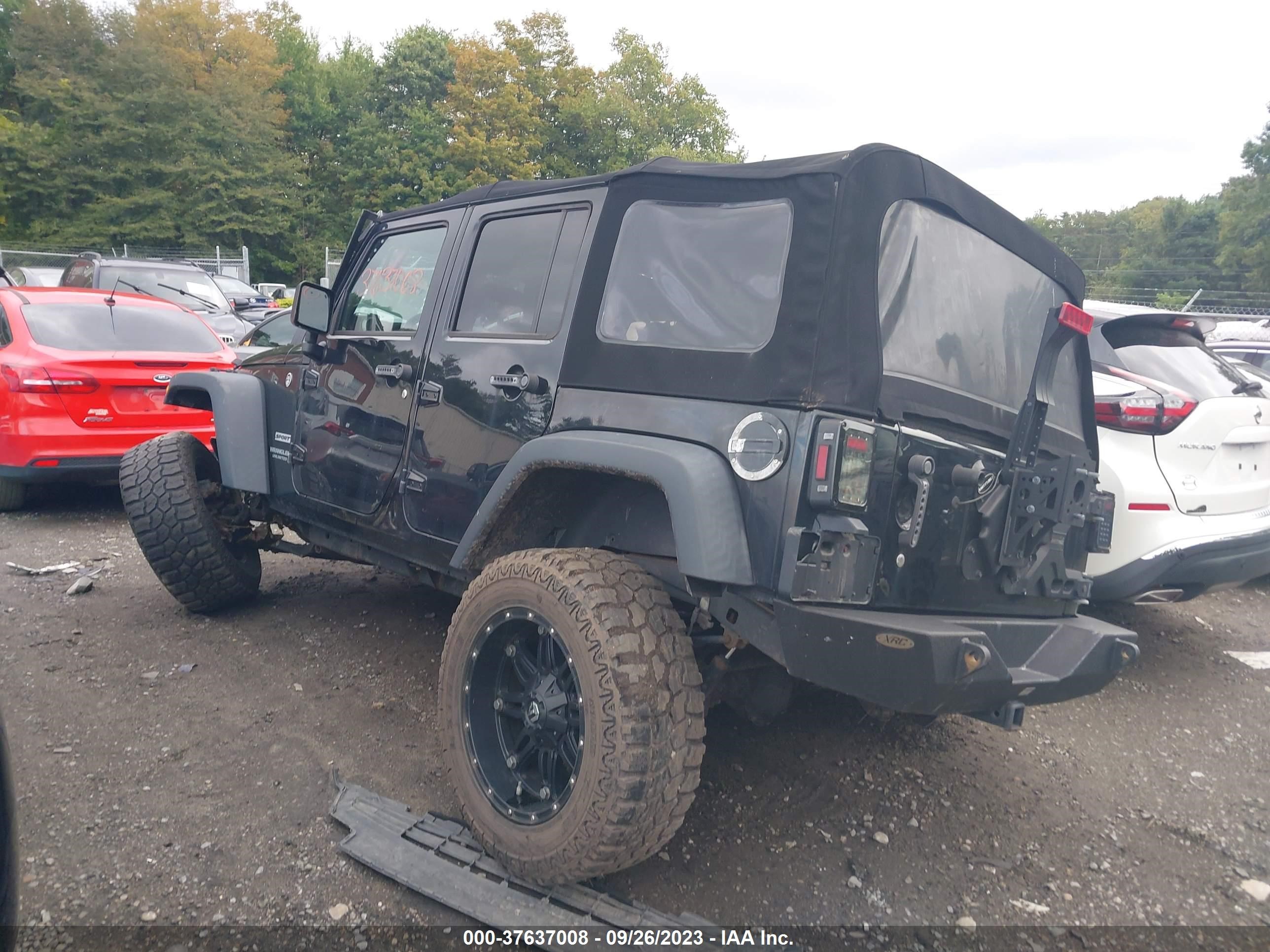 Photo 2 VIN: 1C4BJWDG3HL608363 - JEEP WRANGLER 