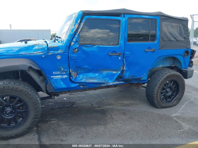 Photo 5 VIN: 1C4BJWDG4CL120189 - JEEP WRANGLER UNLIMITED 