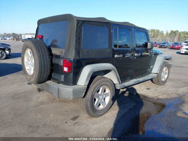 Photo 3 VIN: 1C4BJWDG4DL653998 - JEEP WRANGLER UNLIMITED 