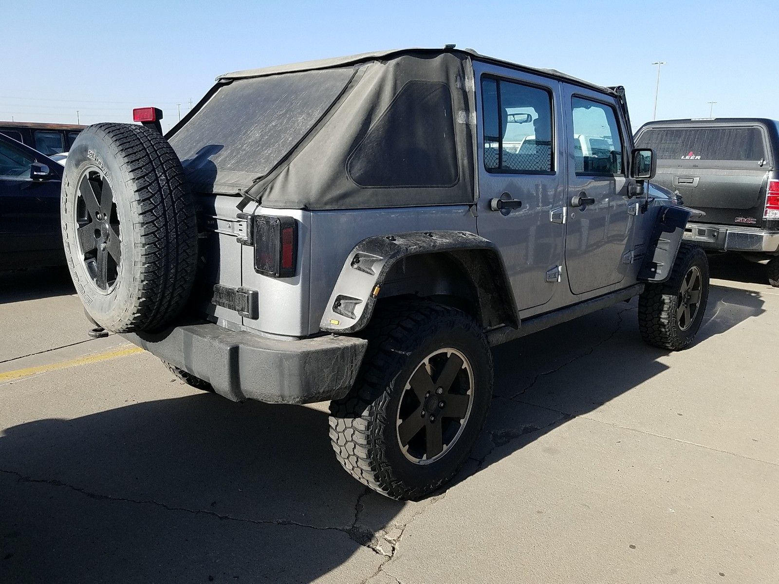 Photo 3 VIN: 1C4BJWDG4DL705386 - JEEP WRANG UNLTD 