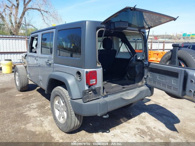 Photo 2 VIN: 1C4BJWDG4EL295268 - JEEP WRANGLER UNLIMITED 