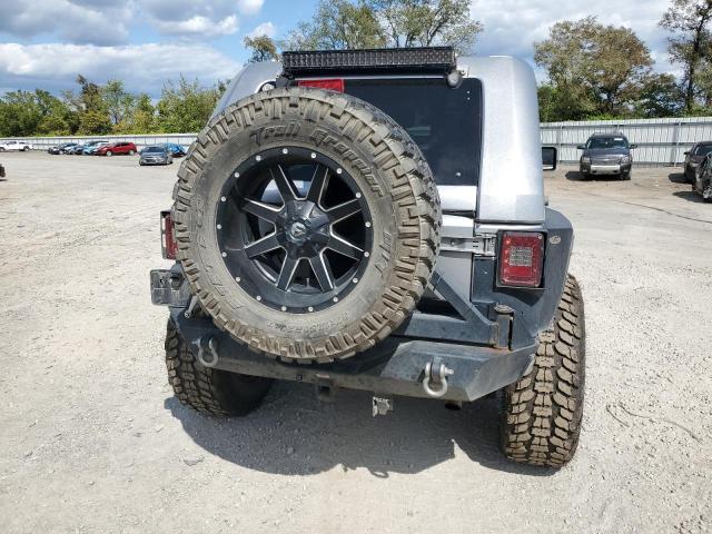 Photo 5 VIN: 1C4BJWDG4EL305975 - JEEP WRANGLER U 