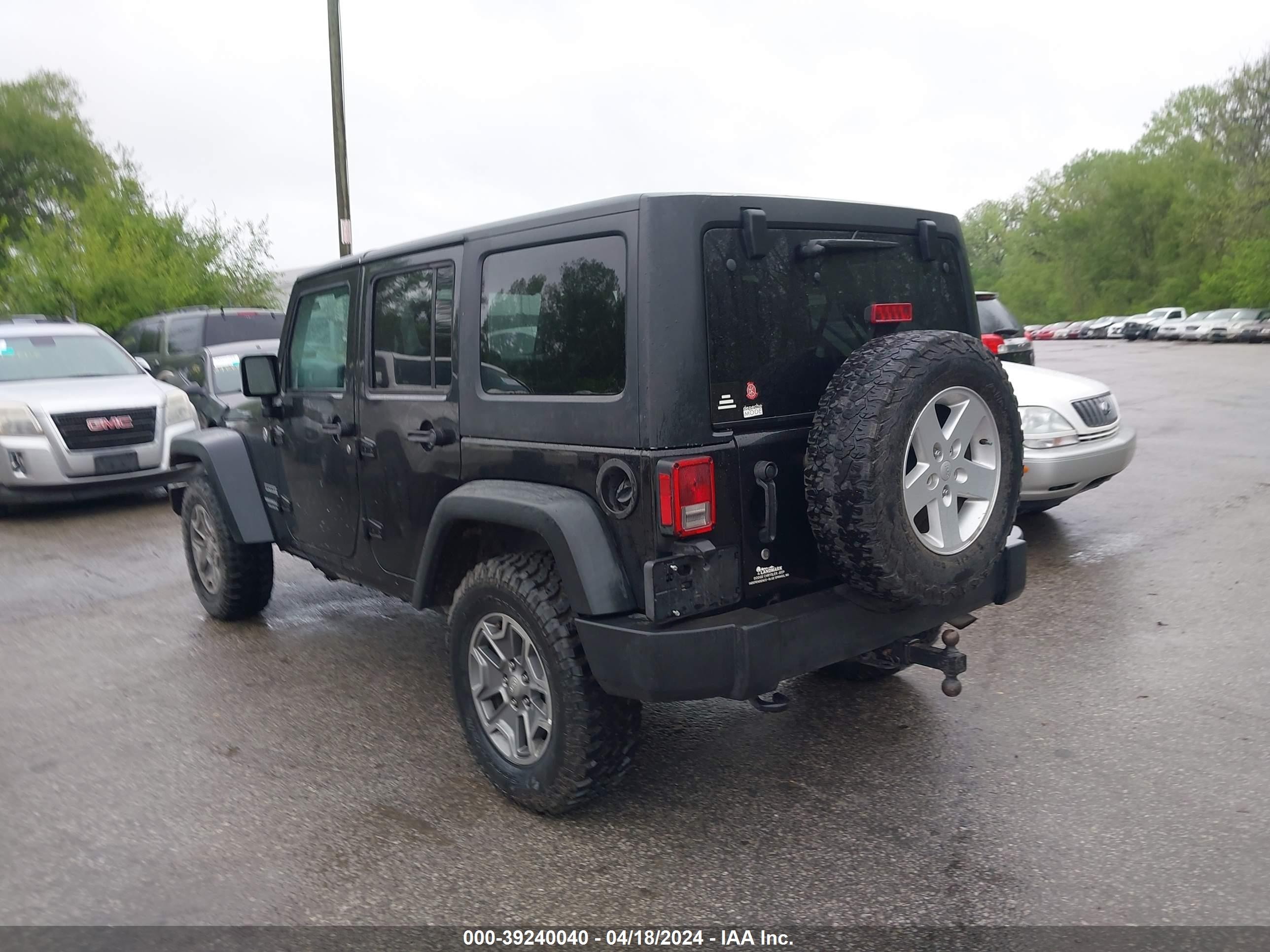 Photo 2 VIN: 1C4BJWDG4FL716522 - JEEP WRANGLER 