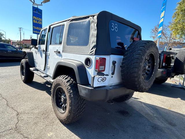 Photo 2 VIN: 1C4BJWDG4FL739735 - JEEP WRANGLER U 