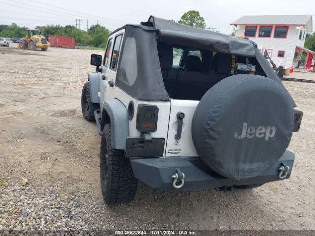 Photo 2 VIN: 1C4BJWDG4FL754221 - JEEP WRANGLER UNLIMITED 