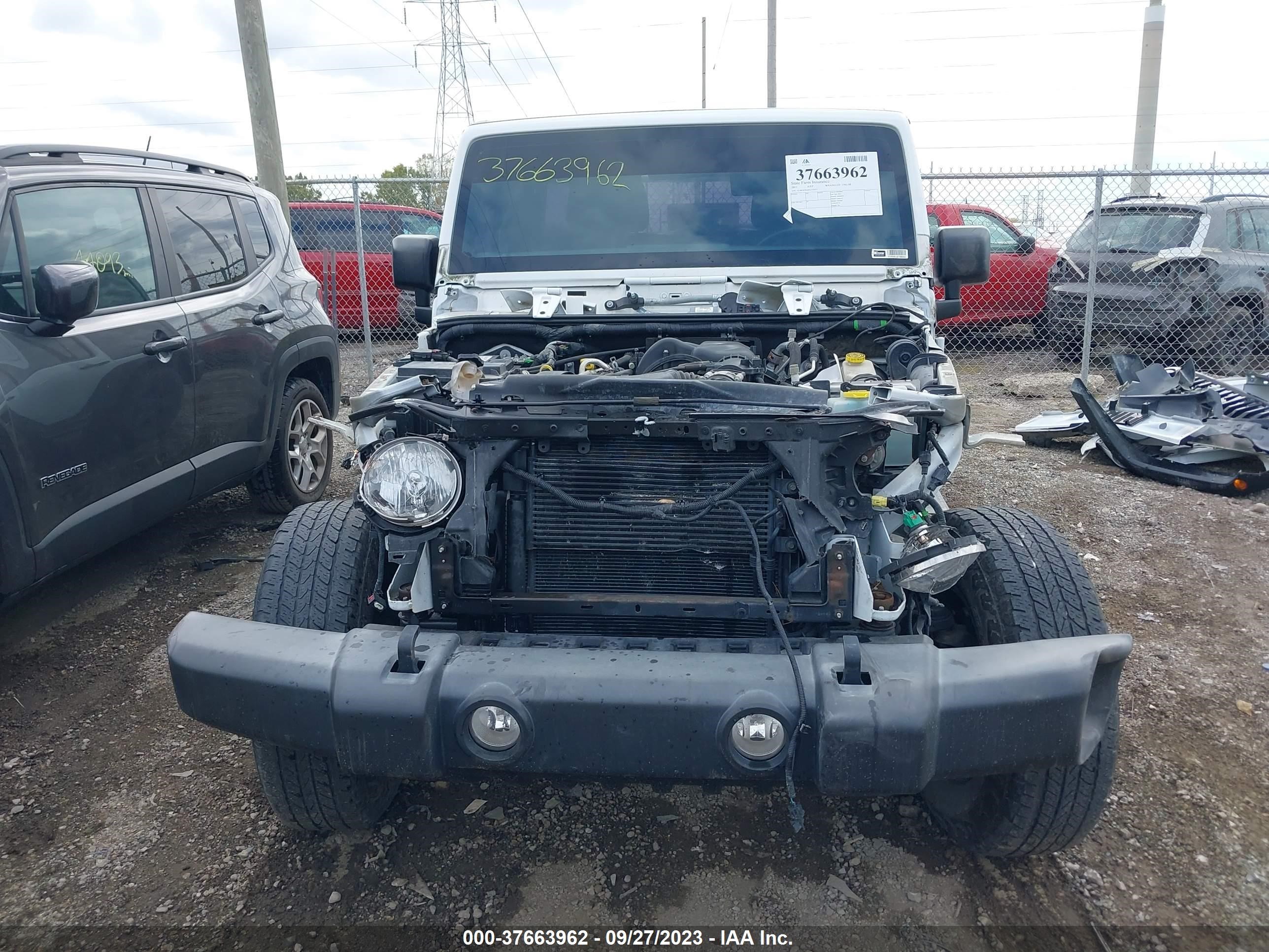 Photo 12 VIN: 1C4BJWDG4HL532653 - JEEP WRANGLER 