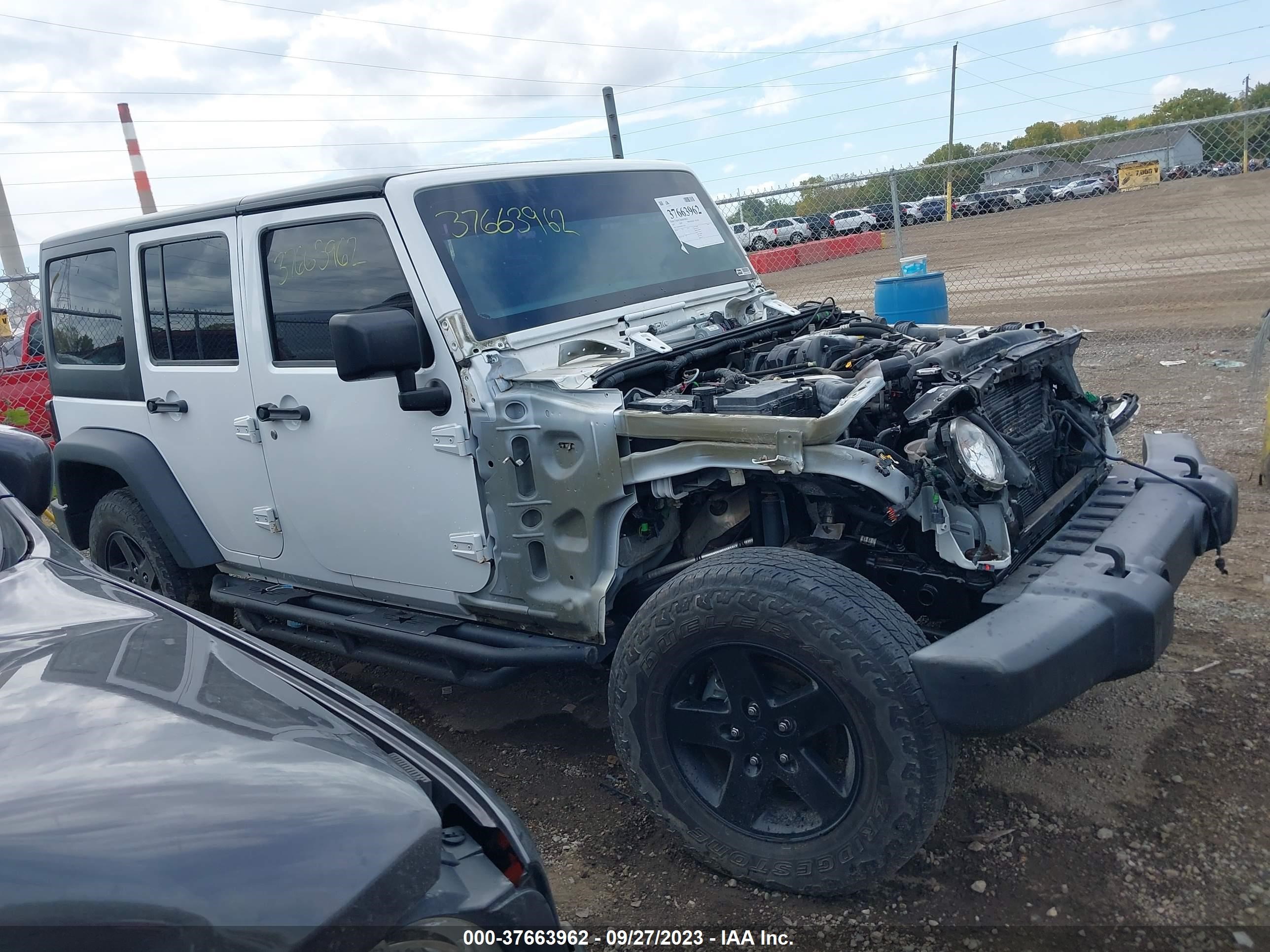 Photo 13 VIN: 1C4BJWDG4HL532653 - JEEP WRANGLER 