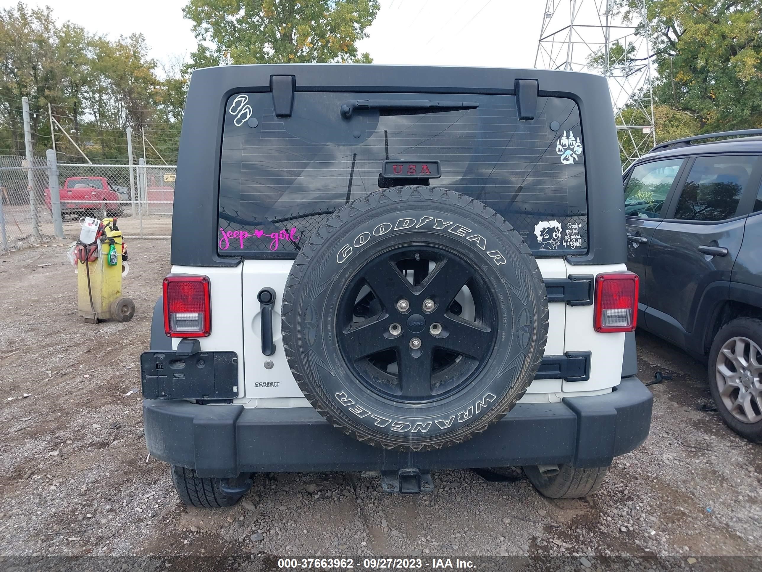 Photo 16 VIN: 1C4BJWDG4HL532653 - JEEP WRANGLER 