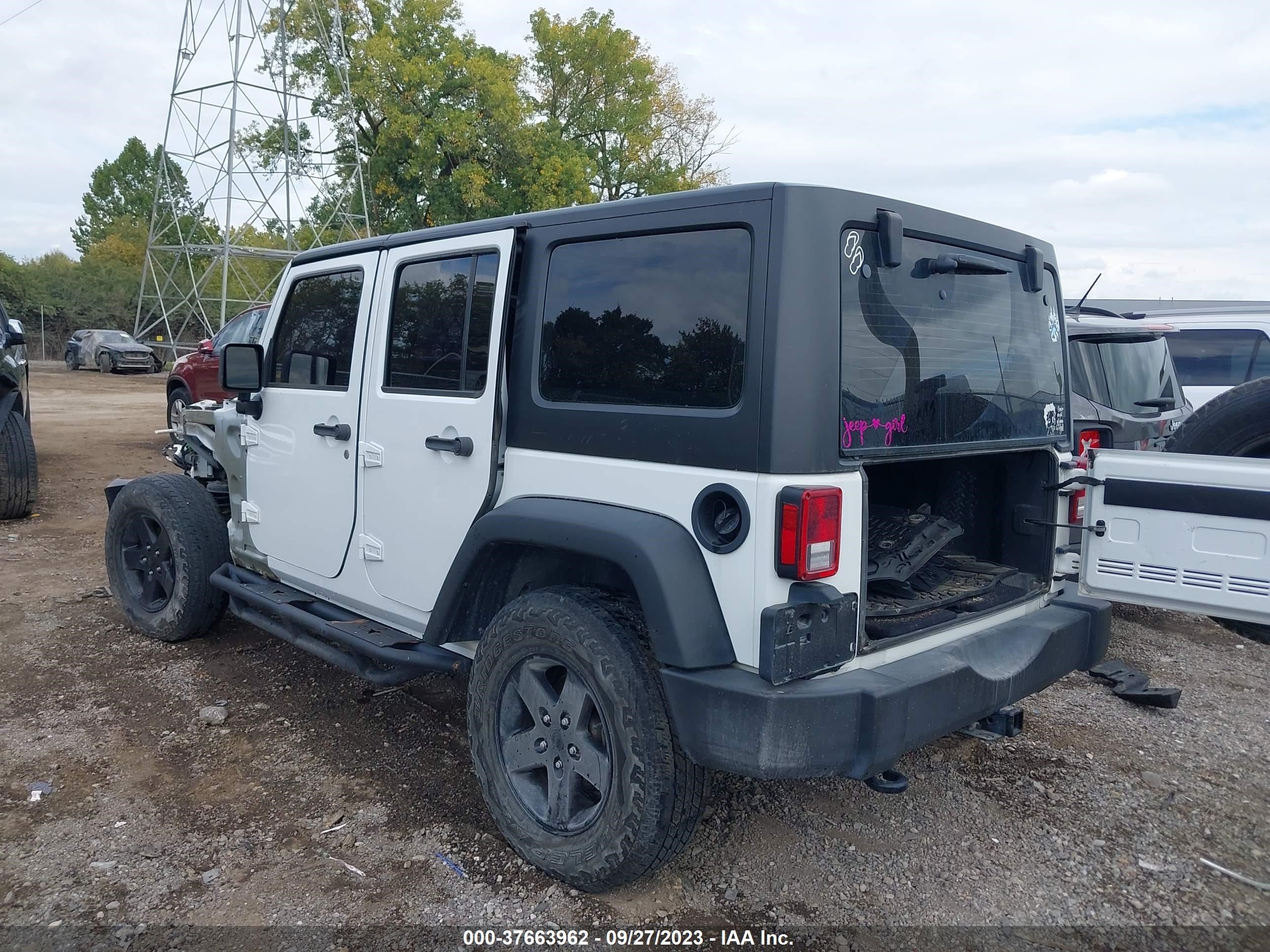 Photo 2 VIN: 1C4BJWDG4HL532653 - JEEP WRANGLER 