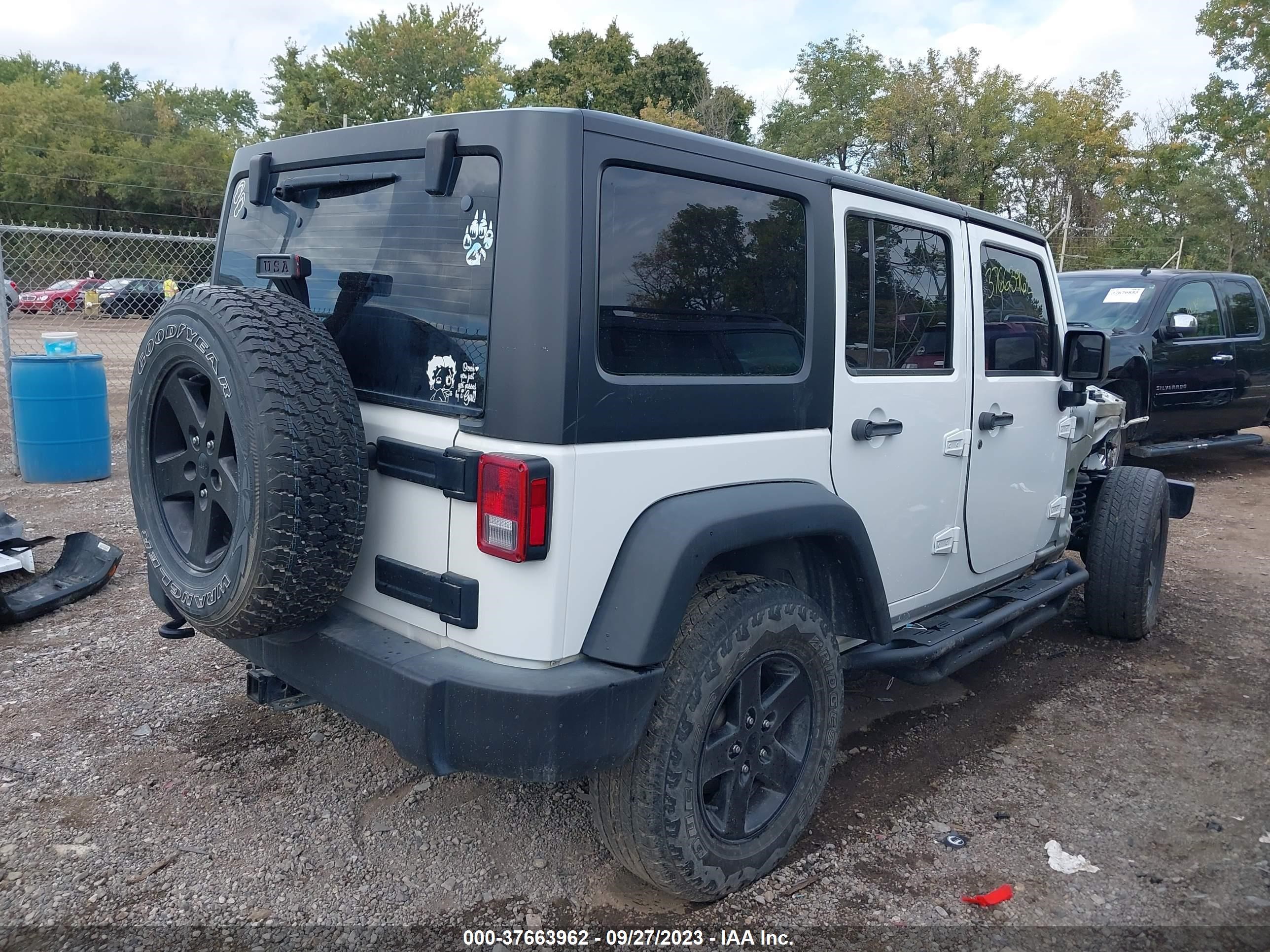 Photo 3 VIN: 1C4BJWDG4HL532653 - JEEP WRANGLER 