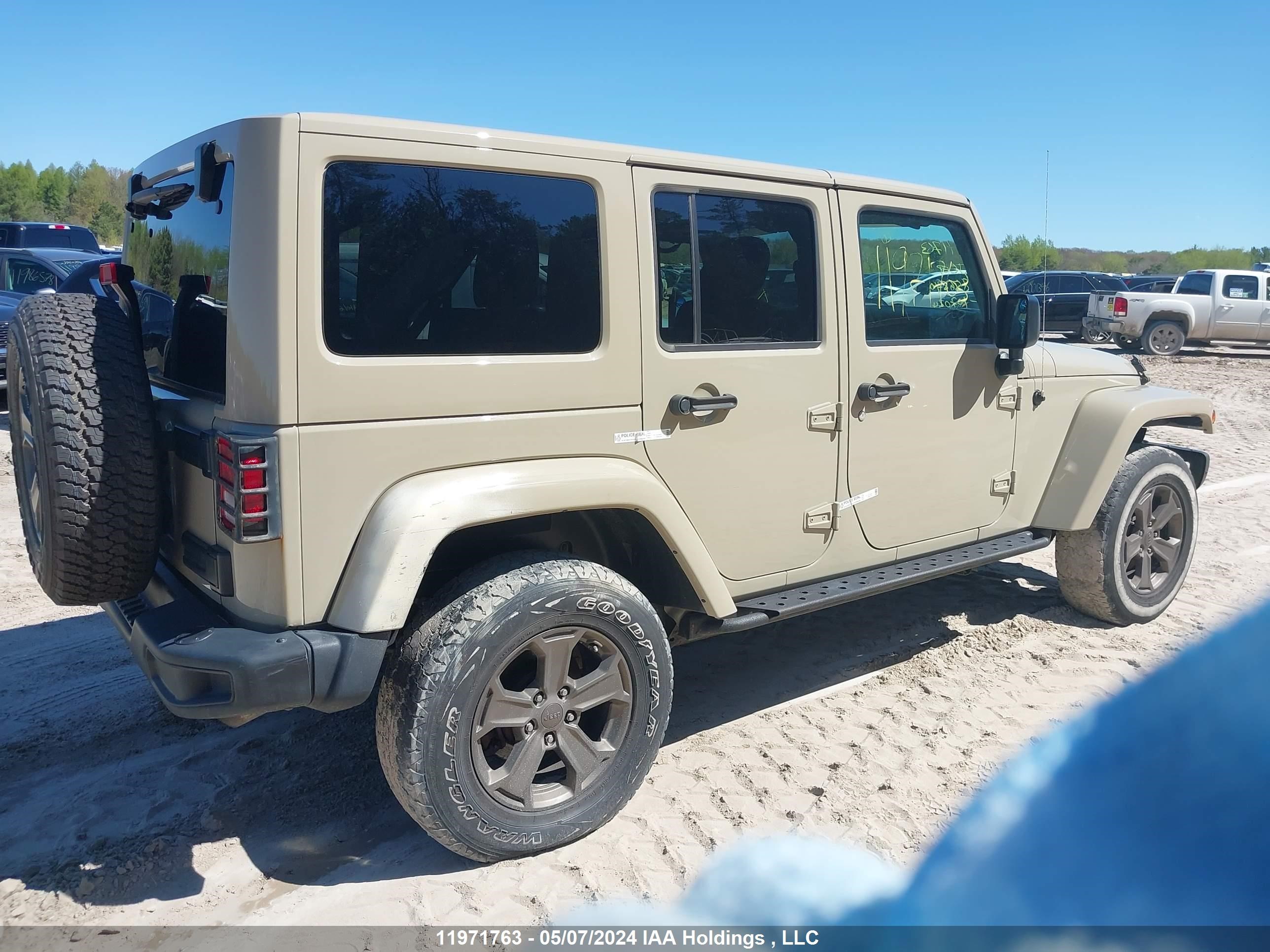 Photo 3 VIN: 1C4BJWDG4JL856840 - JEEP WRANGLER 