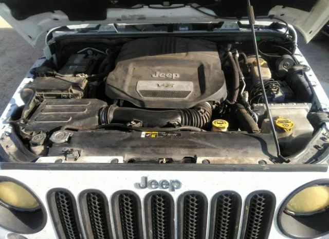 Photo 9 VIN: 1C4BJWDG4JL862816 - JEEP WRANGLER JK UNLIMITED 