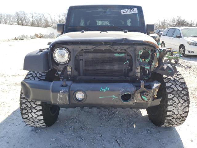 Photo 4 VIN: 1C4BJWDG4JL878577 - JEEP WRANGLER 