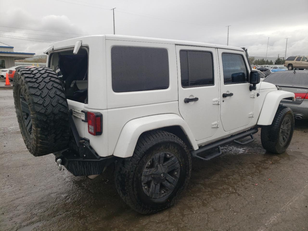 Photo 2 VIN: 1C4BJWDG5CL167490 - JEEP WRANGLER 