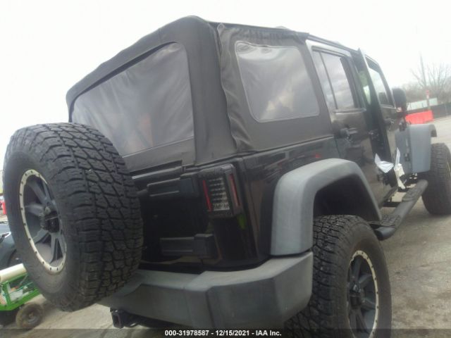 Photo 3 VIN: 1C4BJWDG5CL243127 - JEEP WRANGLER UNLIMITED 