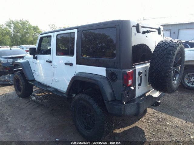 Photo 2 VIN: 1C4BJWDG5CL247405 - JEEP WRANGLER UNLIMITED 