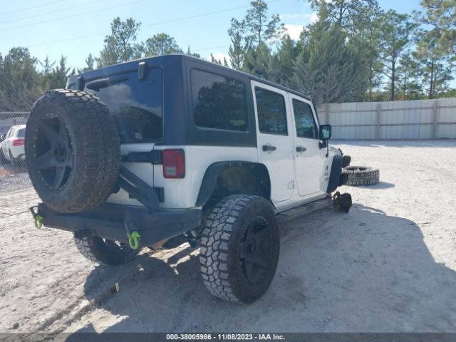 Photo 3 VIN: 1C4BJWDG5DL697590 - JEEP WRANGLER UNLIMITED 